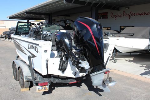 Lund 1975 Tyee cockpit layout for Flaming Gorge fishing